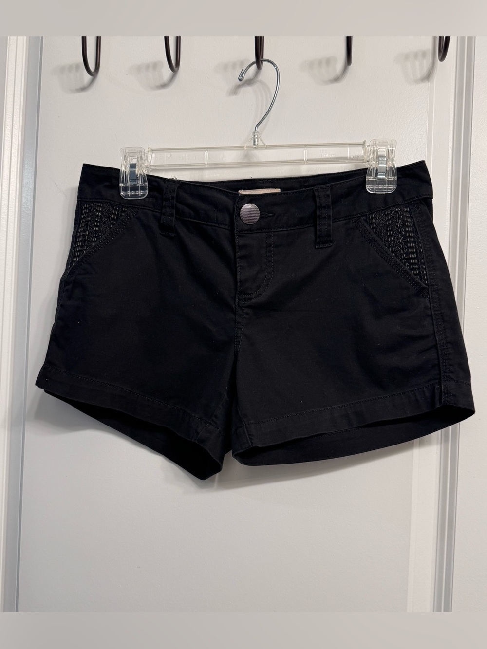 BKE Black Women's Casual Fancy Stitched Pocket Shorts